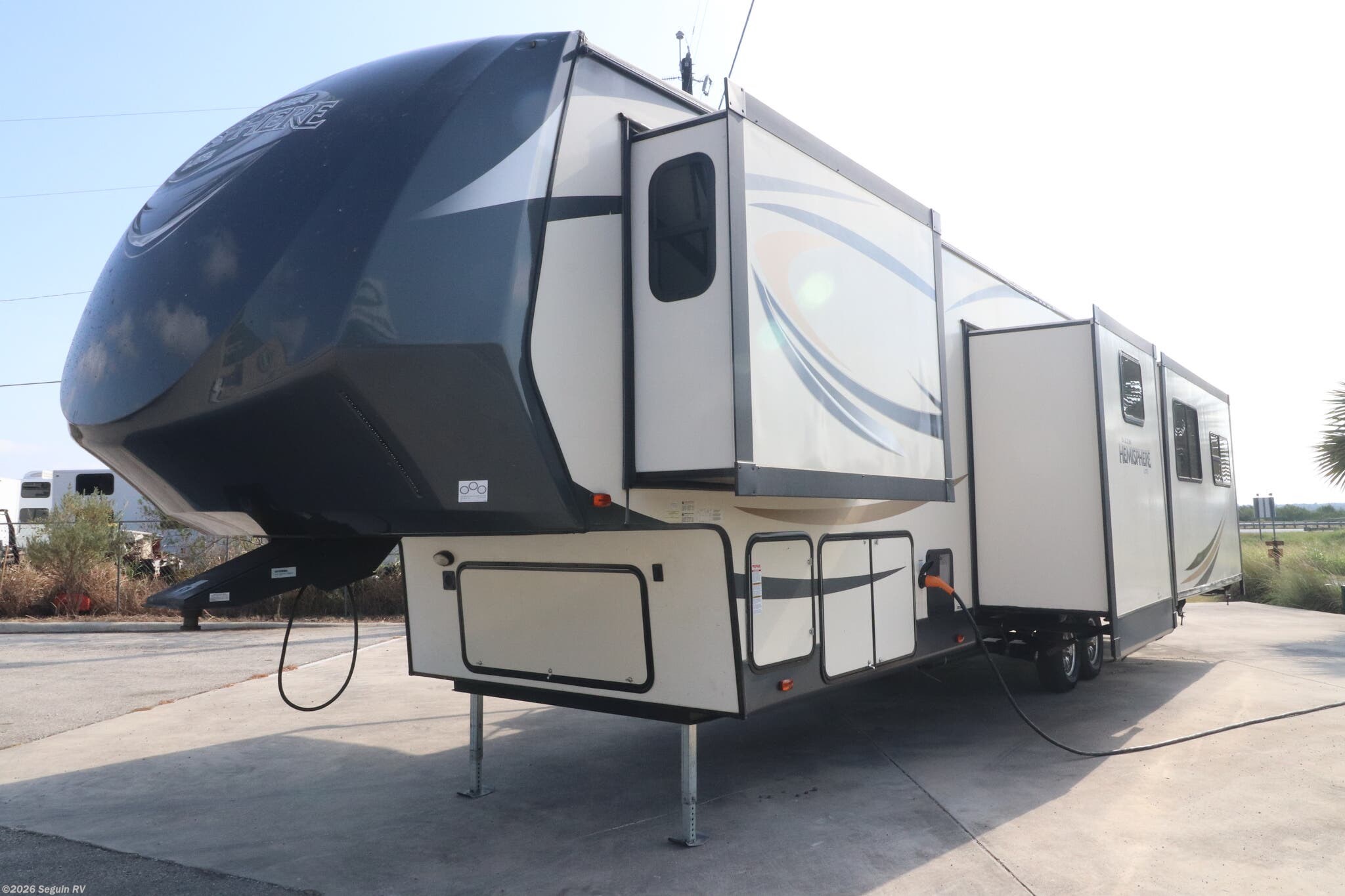 Used 2017 Forest River Salem Hemisphere Lite 368RLBHK available in Seguin, Texas