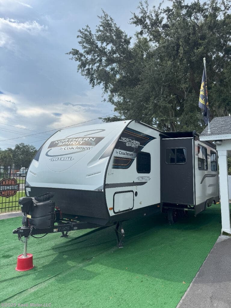 Used 2022 Coachmen Northern Spirit Ultra Lite 2557RB available in Gibsonton, Florida