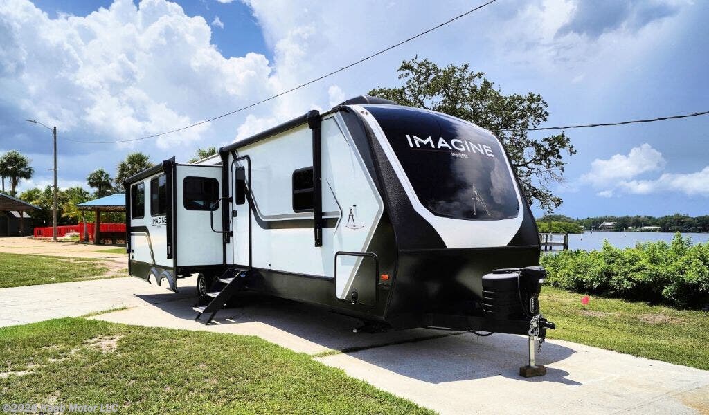 Used 2025 Grand Design Imagine XLS 2970RL available in Gibsonton, Florida