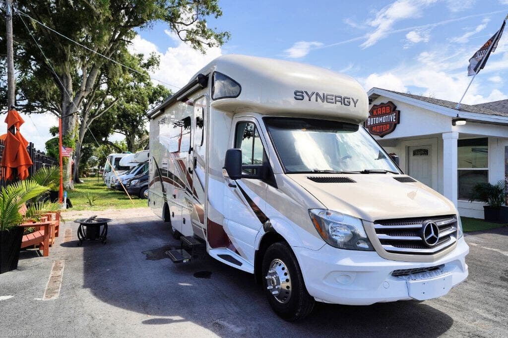 Used 2019 Thor  Synergy 24MB available in Gibsonton, Florida