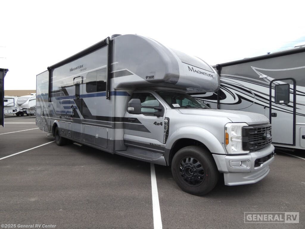 New 2026 Thor Motor Coach Magnitude L35 available in South Weber, Utah