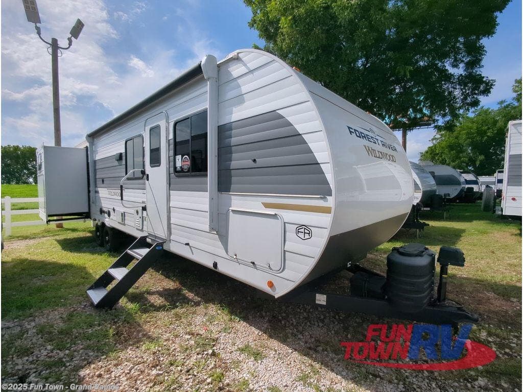 New 2025 Forest River Wildwood 31KQBTS available in Rockford, Michigan