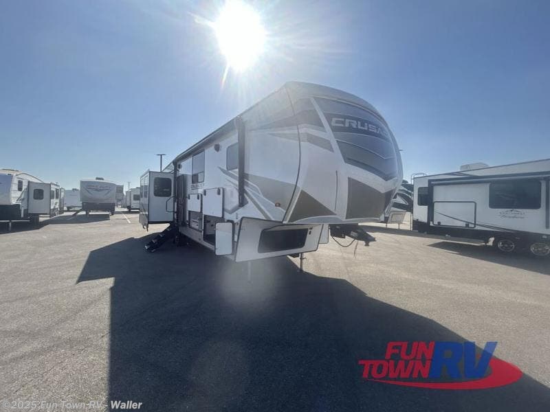 Used 2023 Prime Time Crusader 382MBH available in Waller, Texas