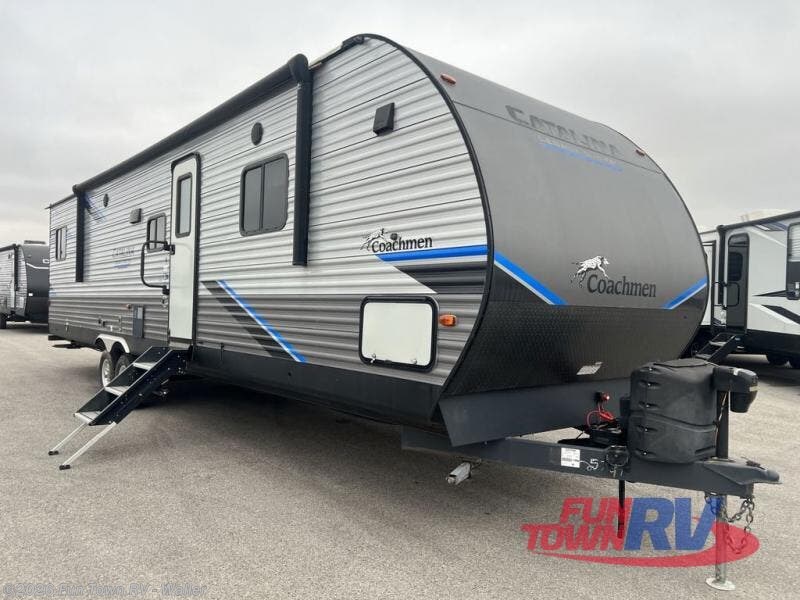 Used 2022 Coachmen Catalina 343BHTS available in Waller, Texas