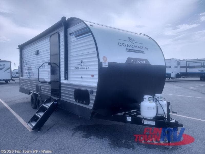 New 2025 Coachmen Clipper 6K Series 22BHSR available in Waller, Texas