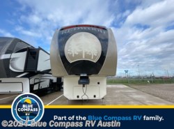 Used 2017 CrossRoads Redwood 39MB available in Buda, Texas