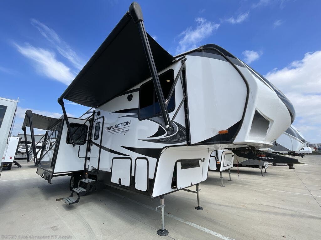 Used 2022 Grand Design Reflection 295RL available in Buda, Texas
