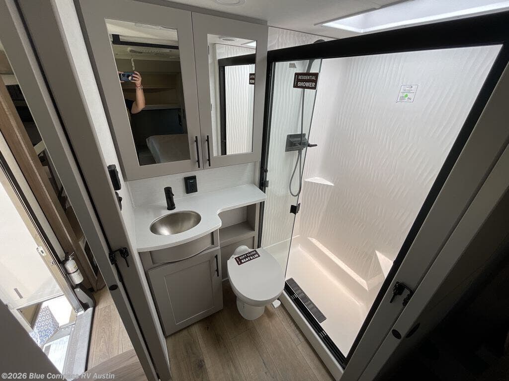 New 2026 Alliance RV Valor 40V13 available in Buda, Texas