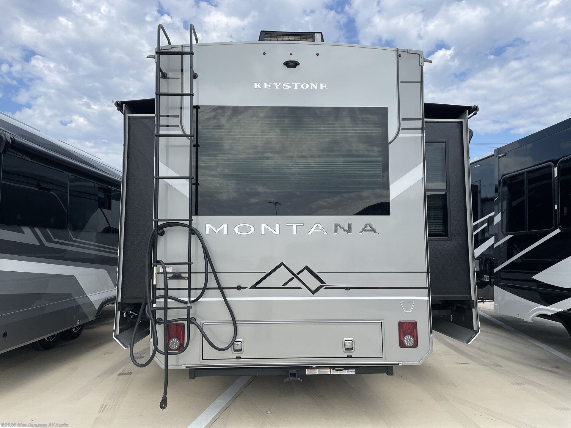 New 2027 Keystone Montana 3100RL available in Buda, Texas