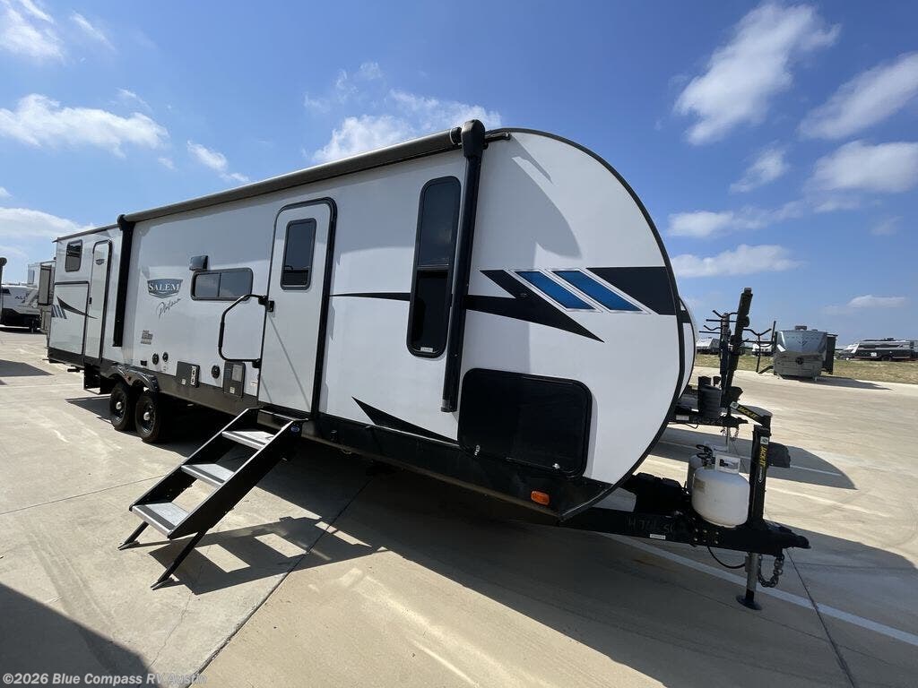 Used 2023 Forest River Salem Cruise Lite Platinum 32BHDSX available in Buda, Texas