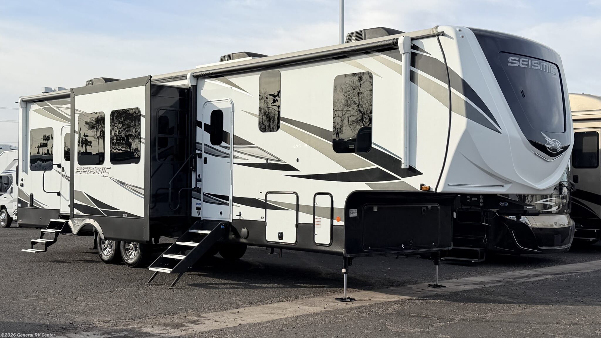 Used 2021 Jayco Seismic 3512 available in Mesa, Arizona