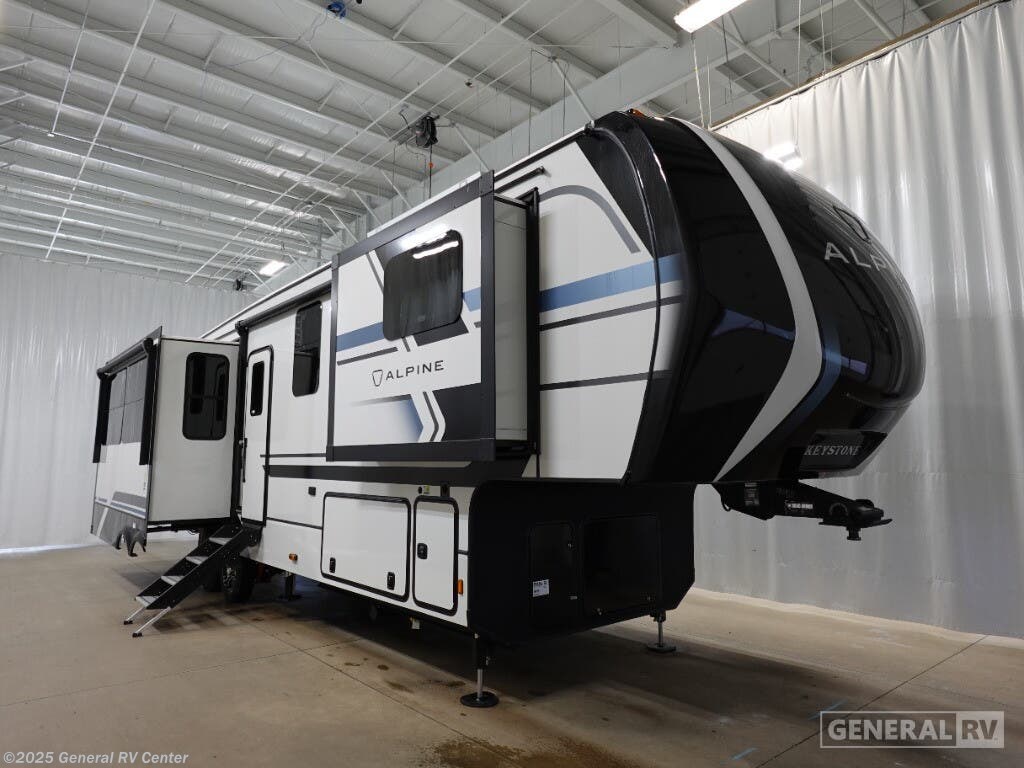 New 2026 Keystone Alpine 3303CK available in Longmont, Colorado