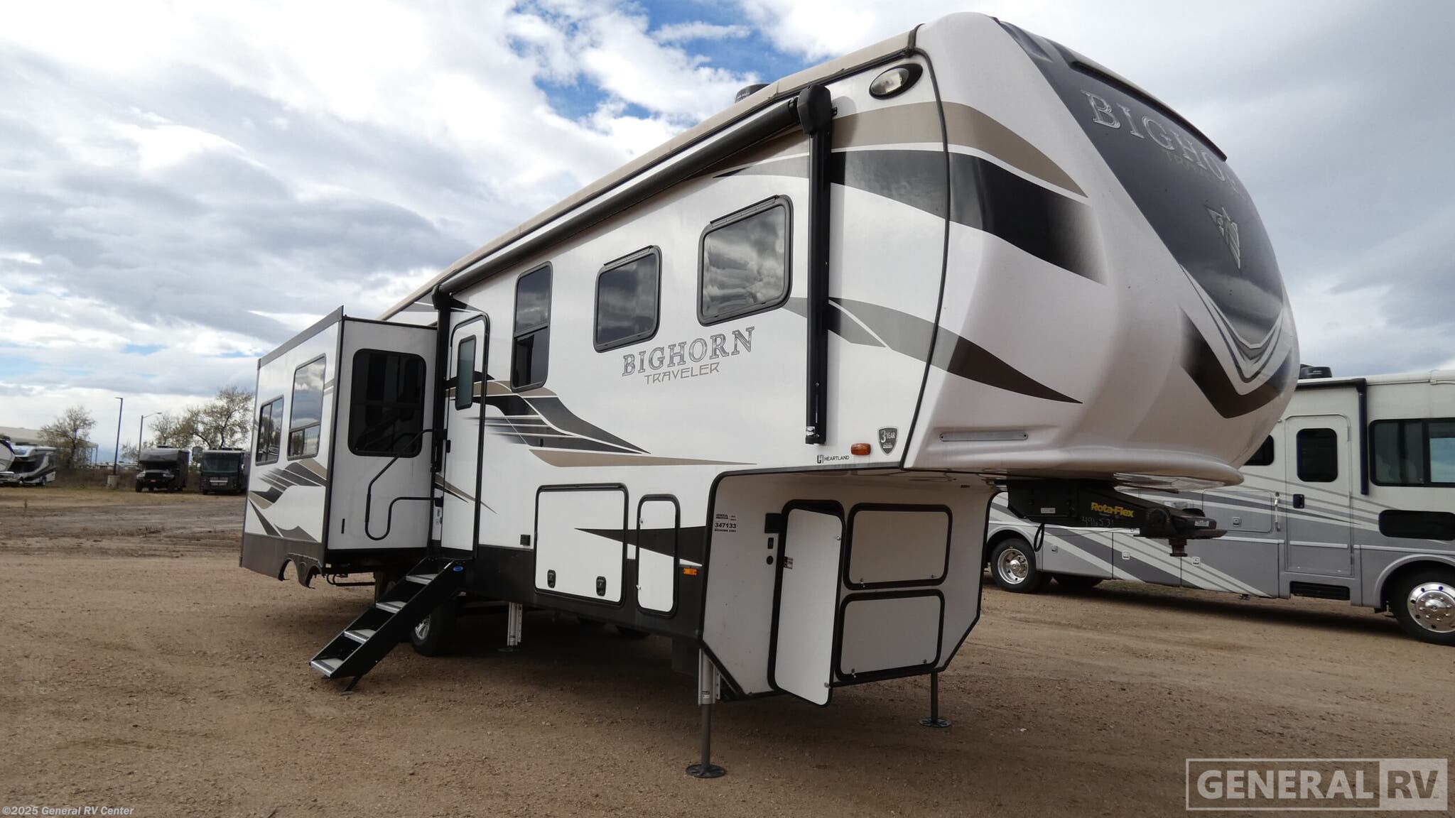 Used 2022 Heartland Bighorn Traveler 32RS available in Longmont, Colorado