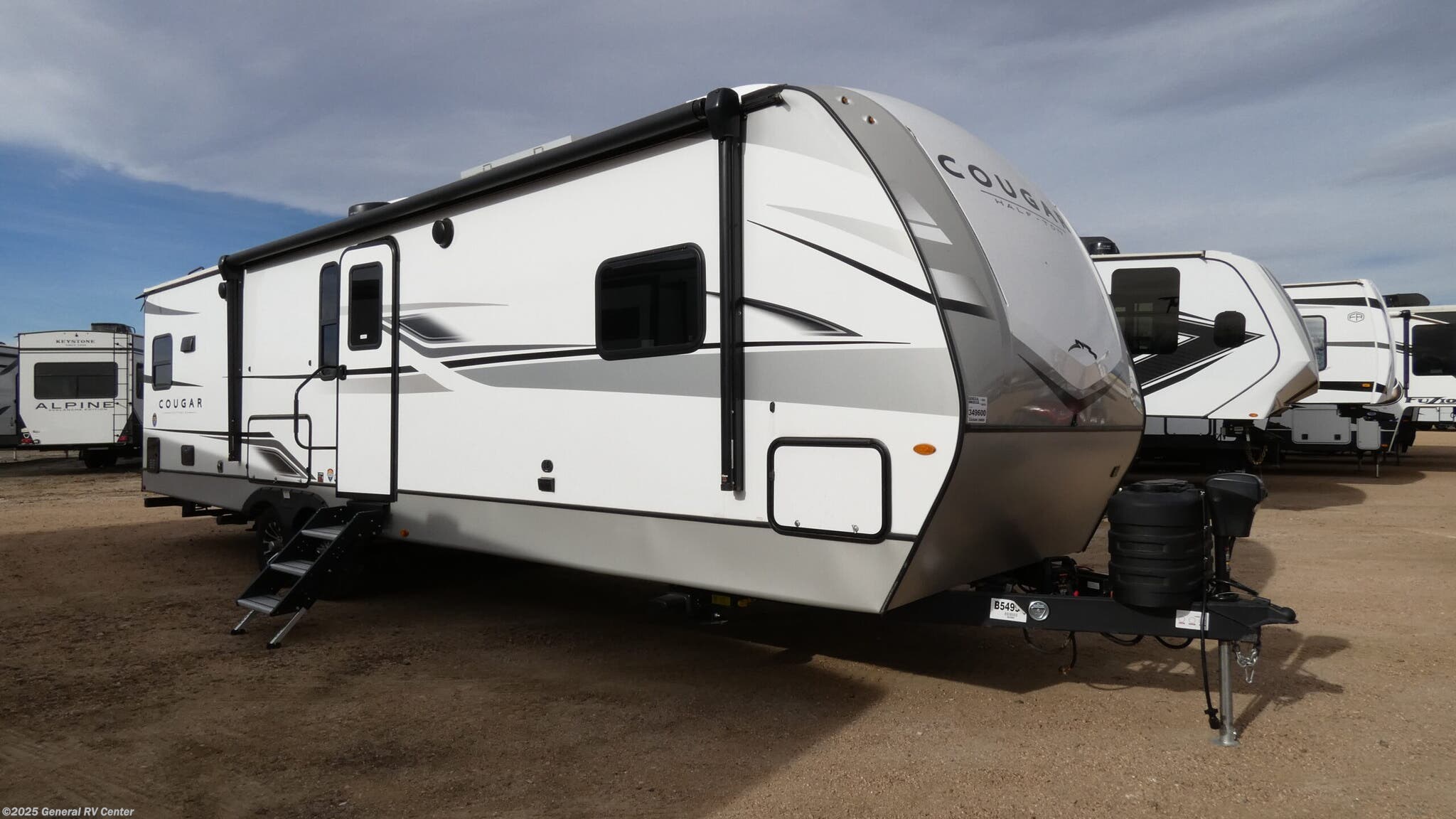 Used 2025 Keystone Cougar 30RKD available in Longmont, Colorado