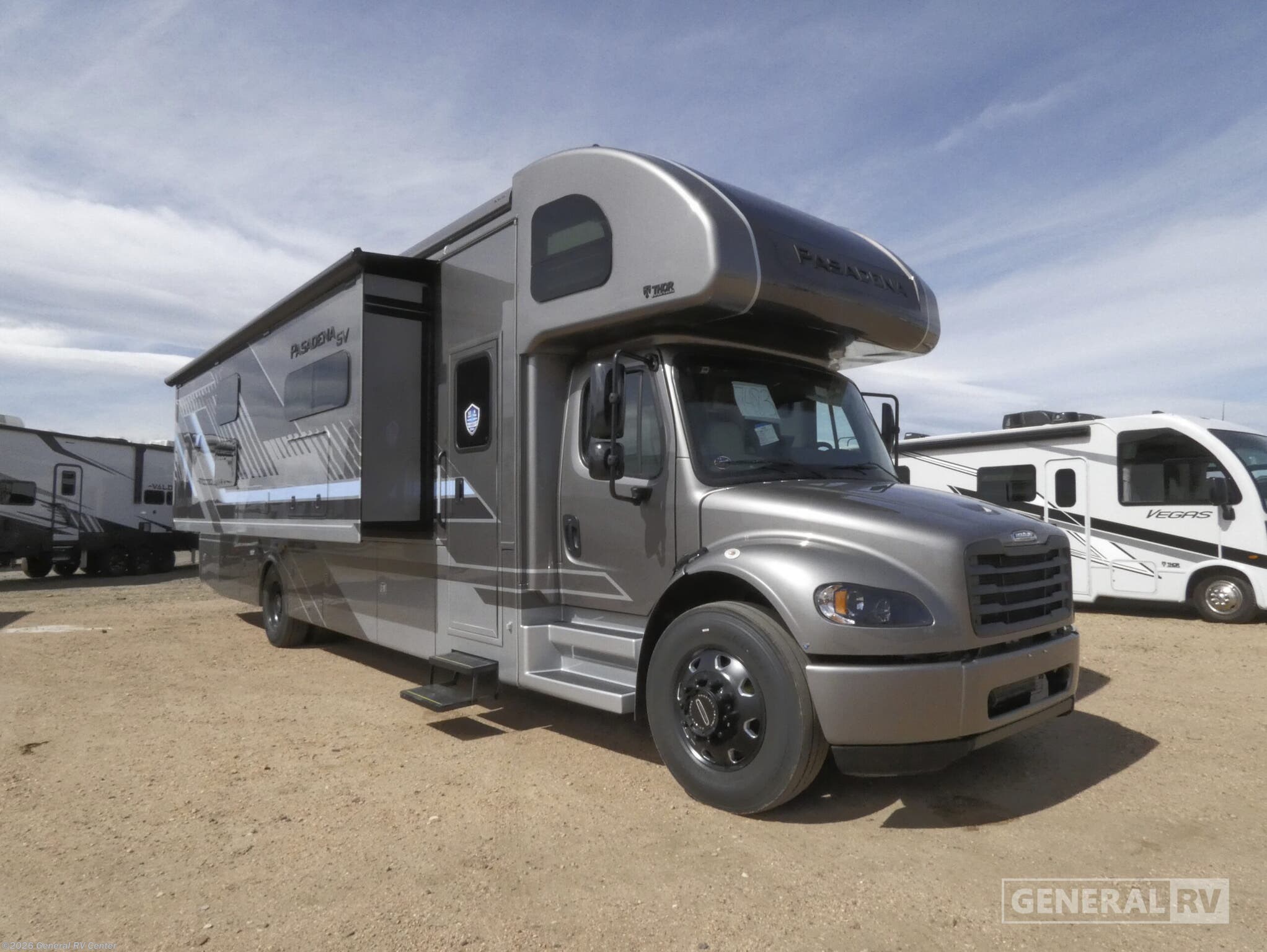 New 2026 Thor Motor Coach Pasadena SV 38XL available in Longmont, Colorado