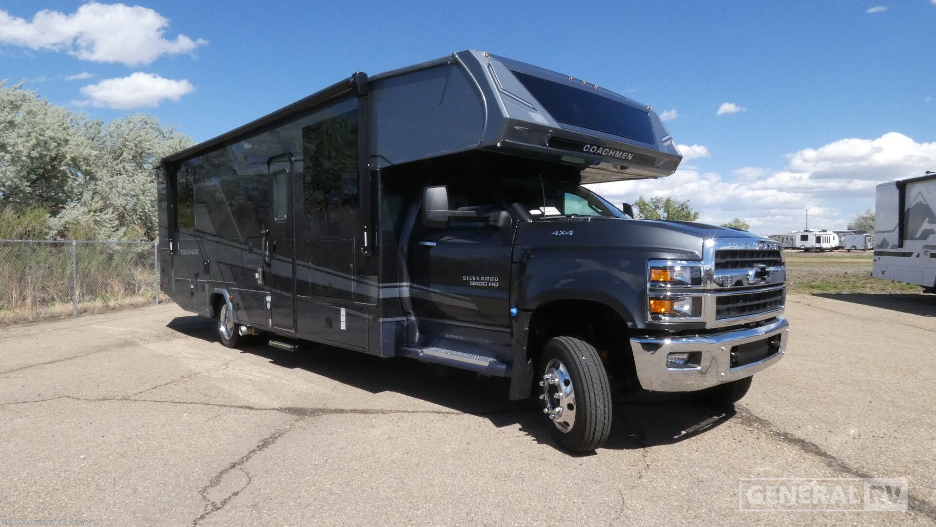 New 2026 Coachmen Entourage 320LV available in Longmont, Colorado