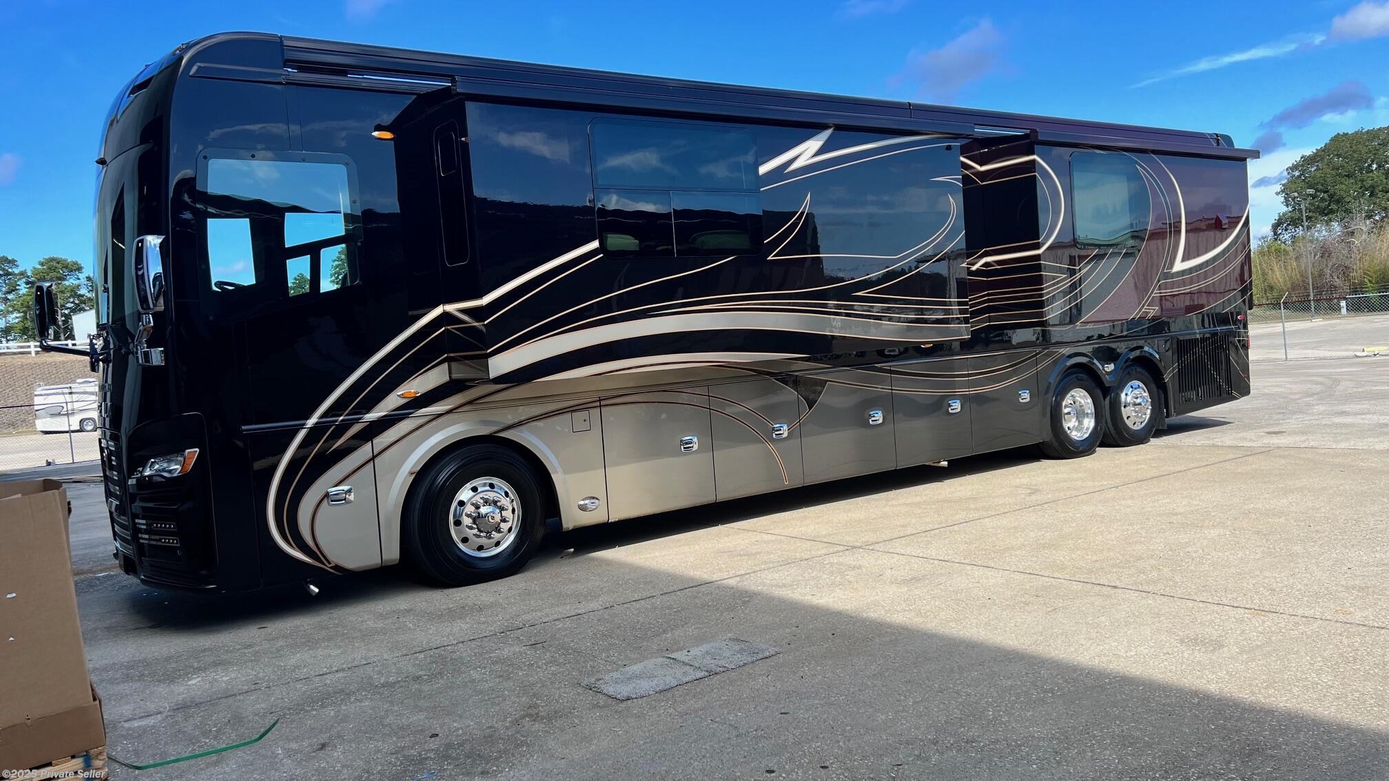 Used 2023 Foretravel Realm FS605 LV2 available in Poinciana, Florida
