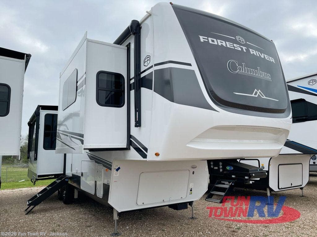 New 2025 Palomino Columbus 380RL available in Jackson, Michigan
