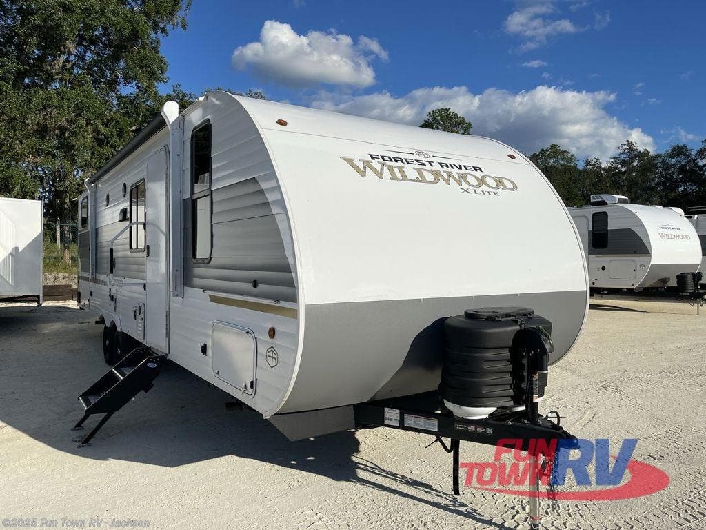 New 2026 Forest River Wildwood X-Lite 273QBXL available in Jackson, Mississippi