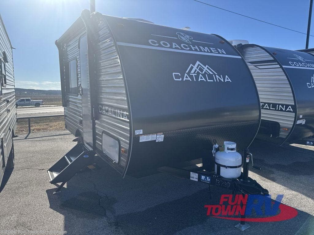 New 2026 Coachmen Catalina Summit Series 7 134RDX available in Jackson, Michigan