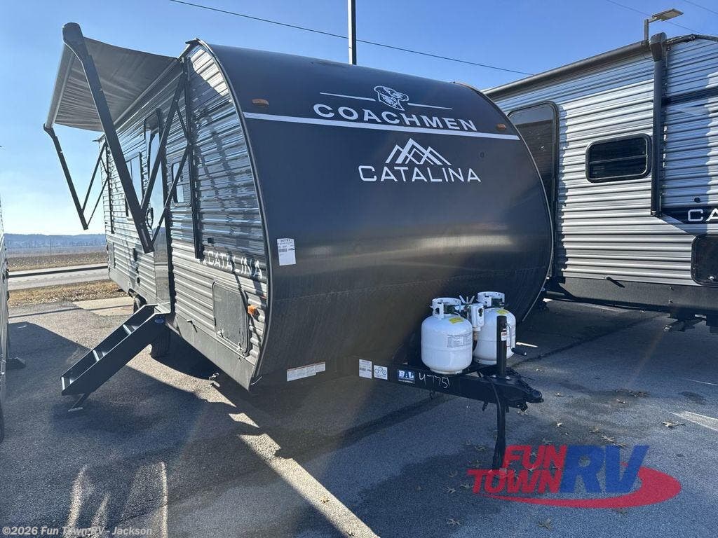 New 2026 Coachmen Catalina Summit Series 8 211BH available in Jackson, Michigan