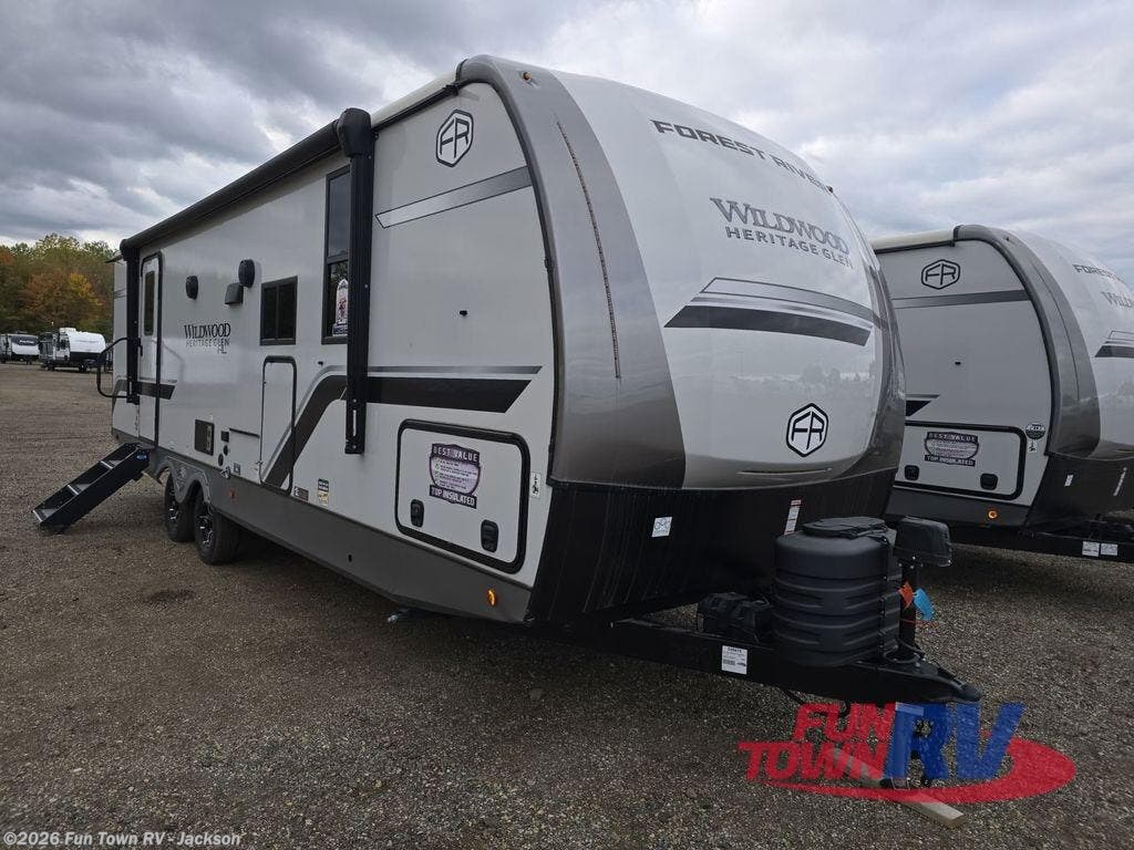 New 2025 Forest River Wildwood Heritage Glen Hyper-Lyte 25RBHL available in Jackson, Michigan