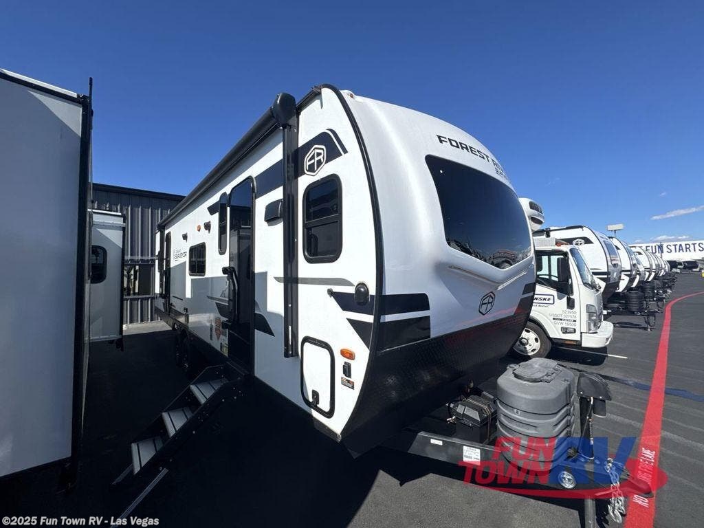 New 2025 Forest River Grand Surveyor 275FKBS available in Las Vegas, Nevada