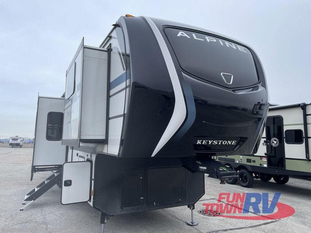 New 2026 Keystone Alpine 3820FK available in Edinburgh, Indiana