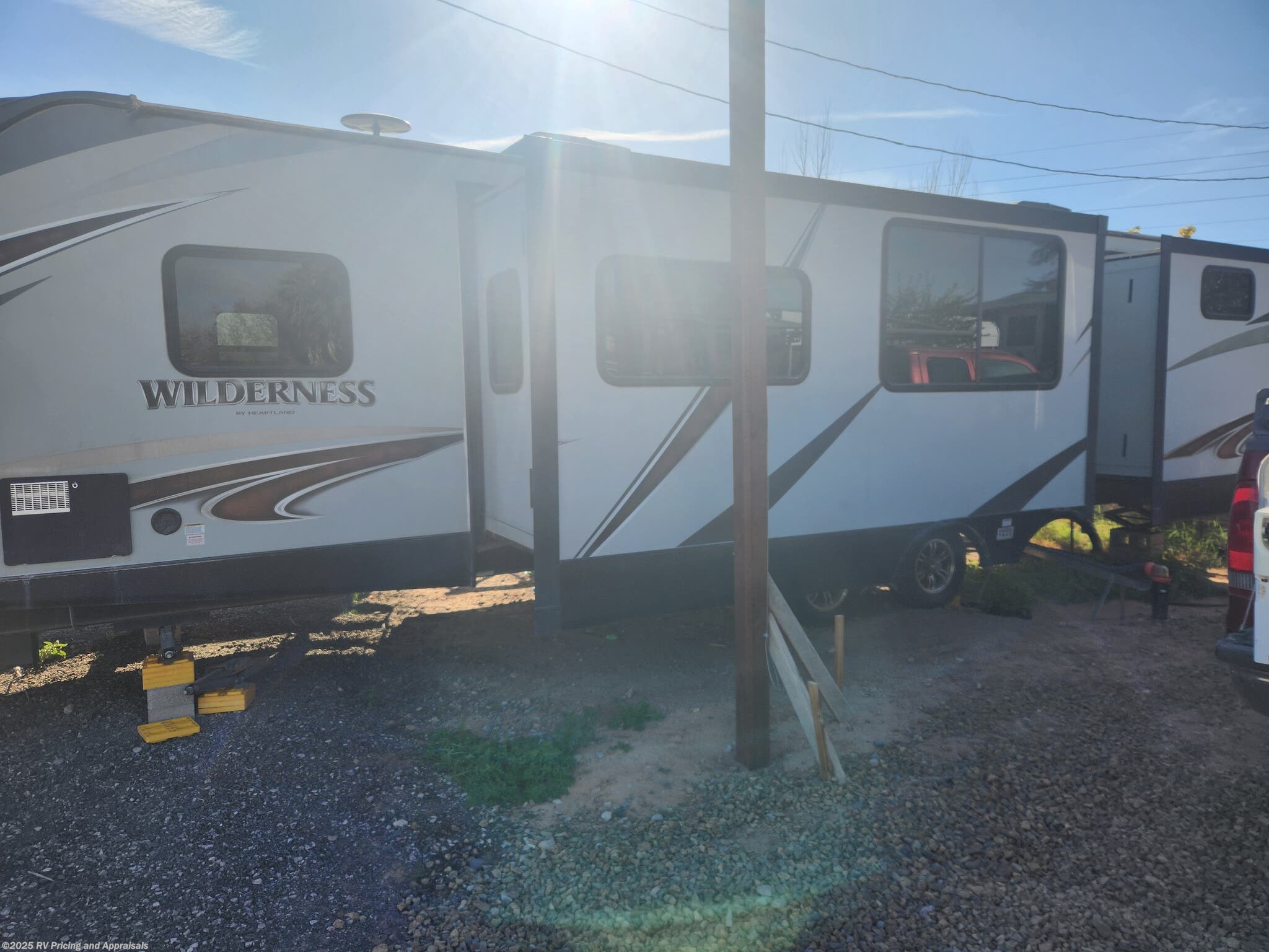 Used 2017 Heartland Wilderness 3250BS- Located in Overton, Nevada available in , Florida