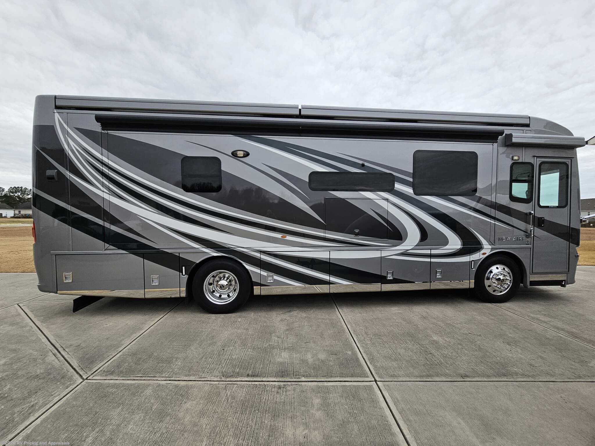 Used 2019 Newmar New Aire 3343- Located Fuquay-Varina, North Carolina available in , Florida