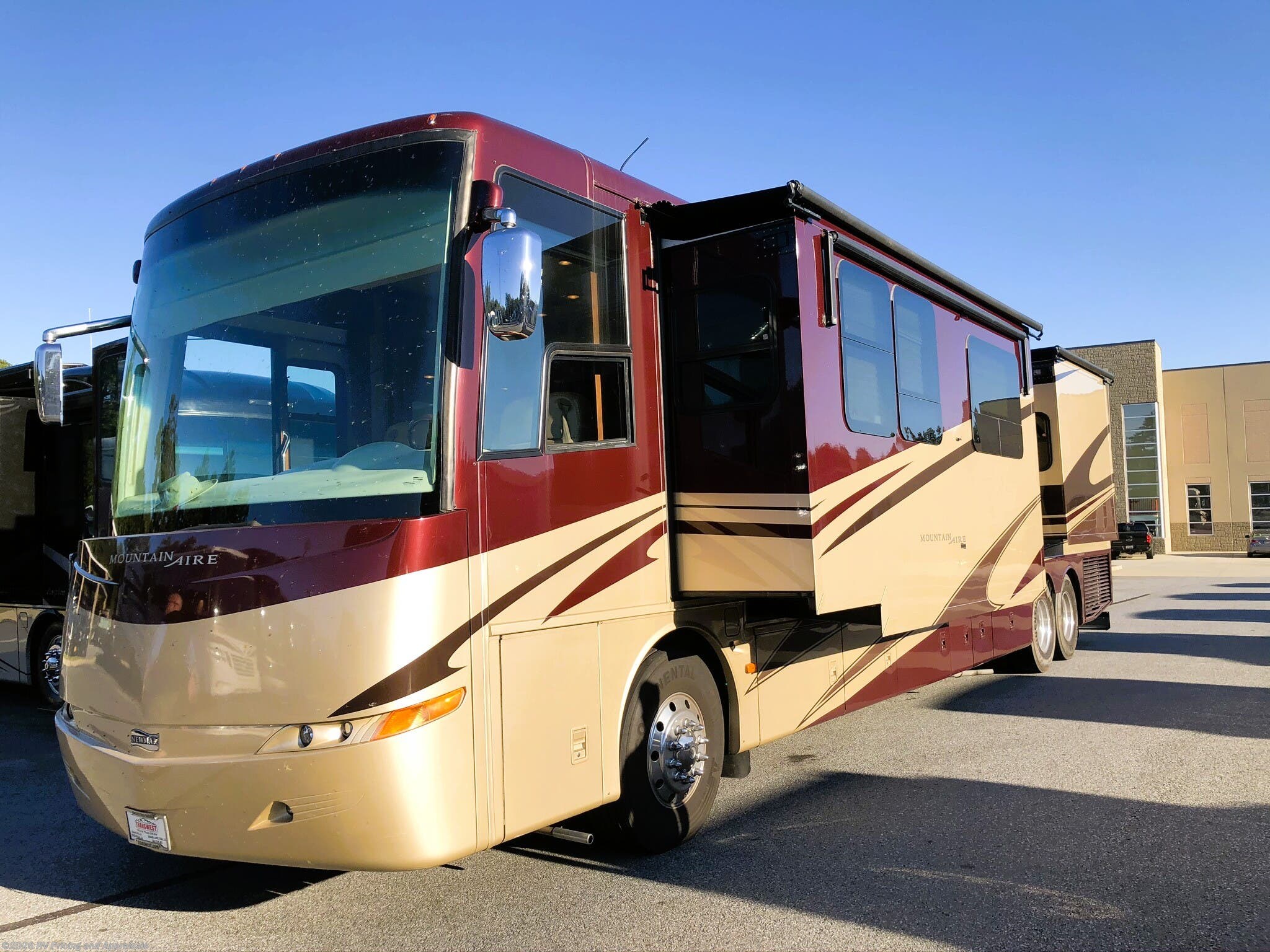Used 2008 Newmar Mountain Aire 4528 LOCATED IN BUFORD GA 30519 available in , Florida