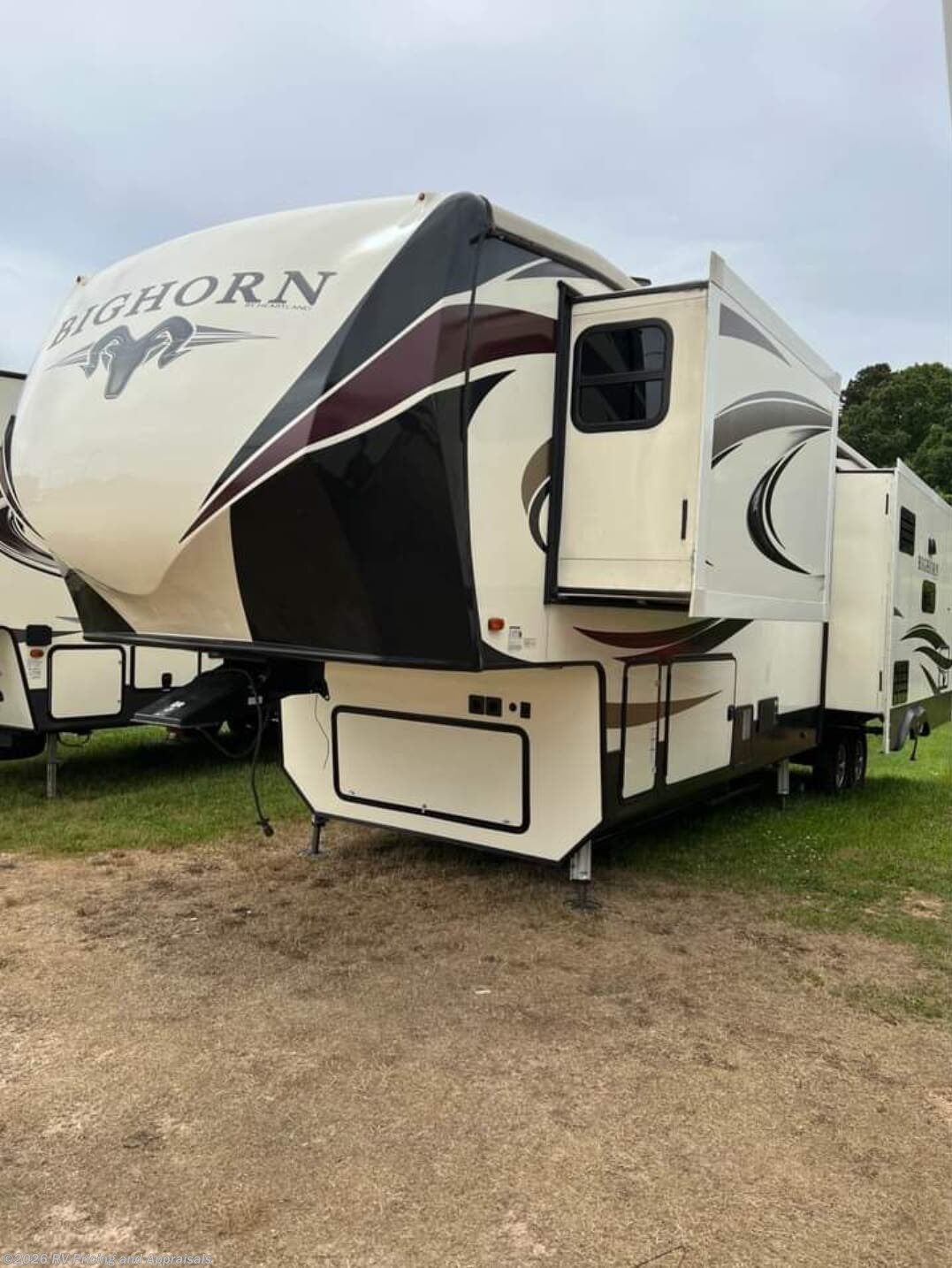 Used 2018 Heartland Bighorn 3760EL LOCATED IN SYLVESTER GA. 31791 available in , Florida