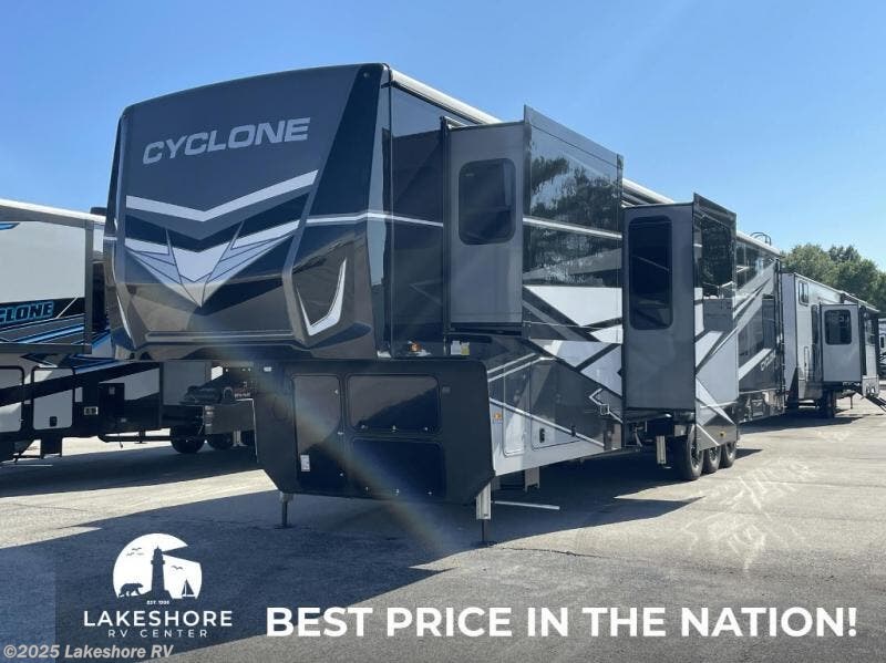 New 2025 Heartland Cyclone 4006 available in Muskegon, Michigan