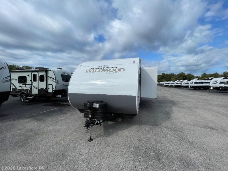 New 2026 Forest River Wildwood X-Lite 273QBXL available in Muskegon, Michigan