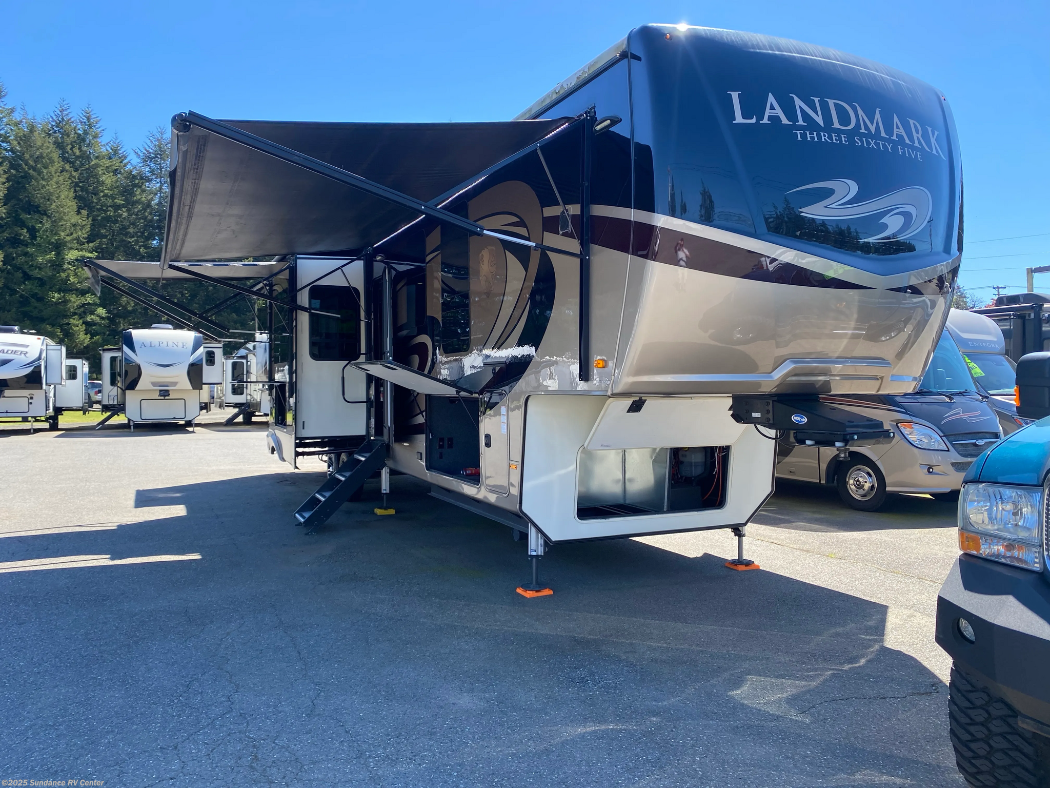 Used 2020 Heartland Landmark 365 LM Phoenix available in Shelton, Washington