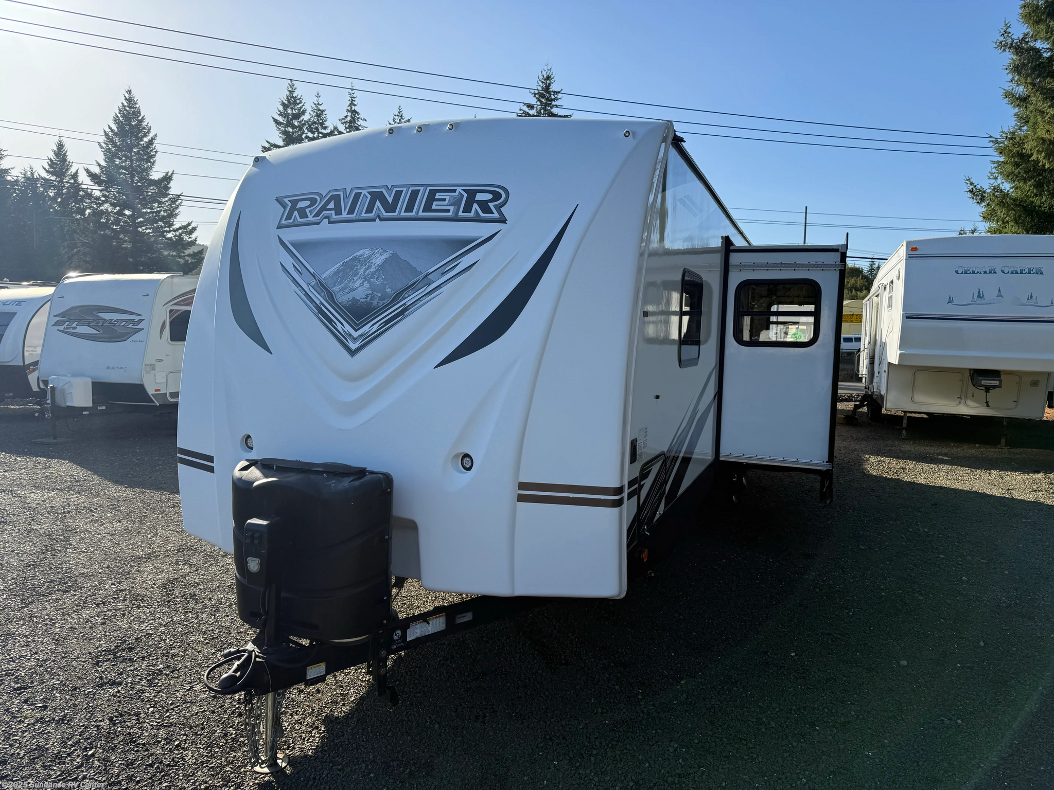 Used 2020 Forest River Rainier 26DBR available in Shelton, Washington