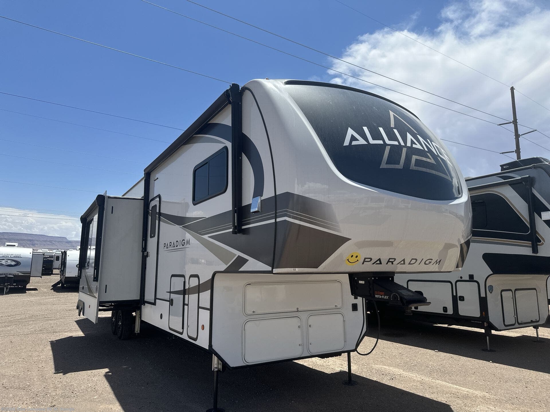 Used 2024 Alliance RV Paradigm 395DS available in Hurricane, Utah