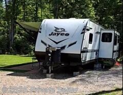 Used 2020 Jayco Jay Feather 27RL front bed room, center bath, rear slide out available in Cincinnati, Ohio