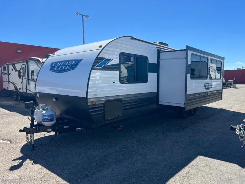 Used 2024 Forest River Salem Cruise Lite 273QBXLX available in Hemet, California