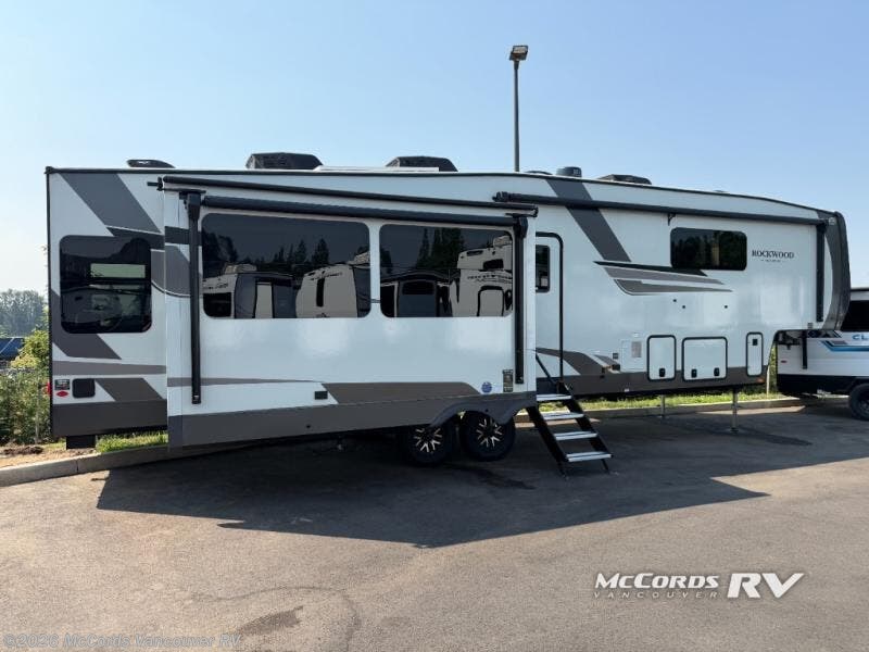 New 2026 Forest River Rockwood Signature 401SFB available in Battle Ground, Washington