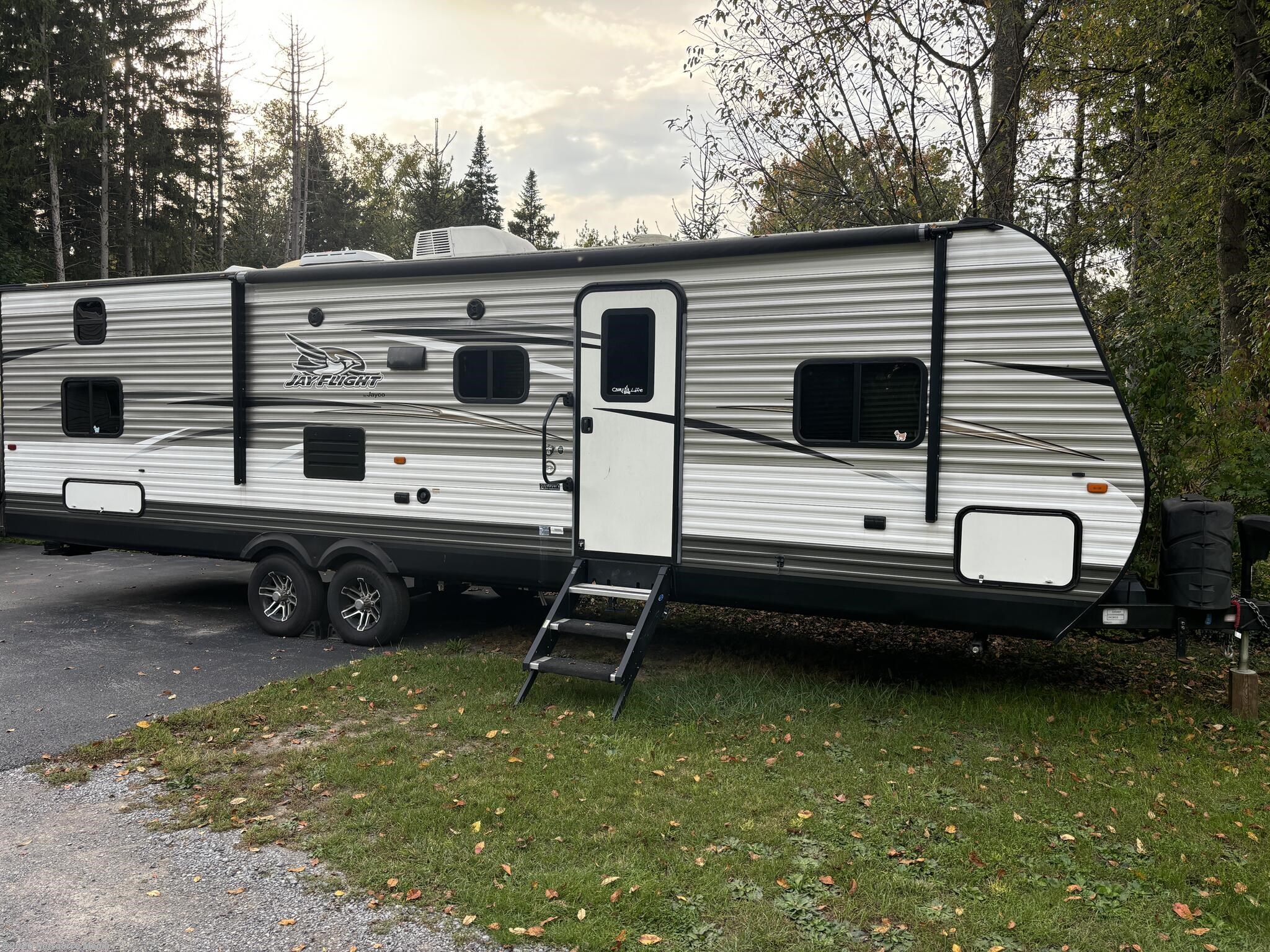 Used 2017 Jayco Jay Flight 29 QBS available in Honeoye Falls, New York