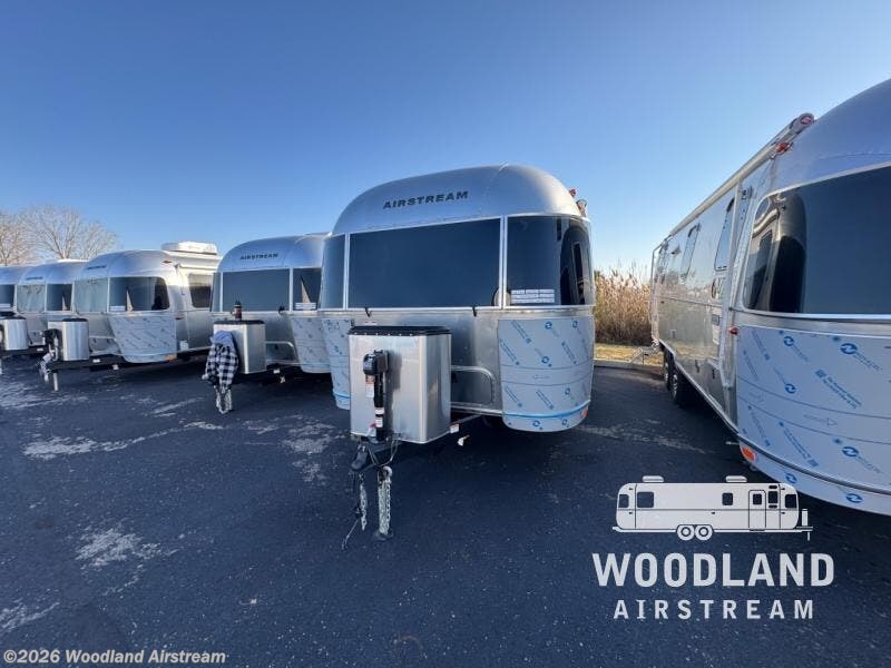 New 2026 Airstream Globetrotter 25FB Twin available in Lebanon, Indiana