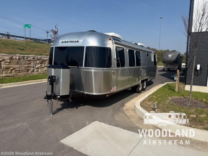 Used 2018 Airstream Classic 30RB available in Georgetown, Kentucky