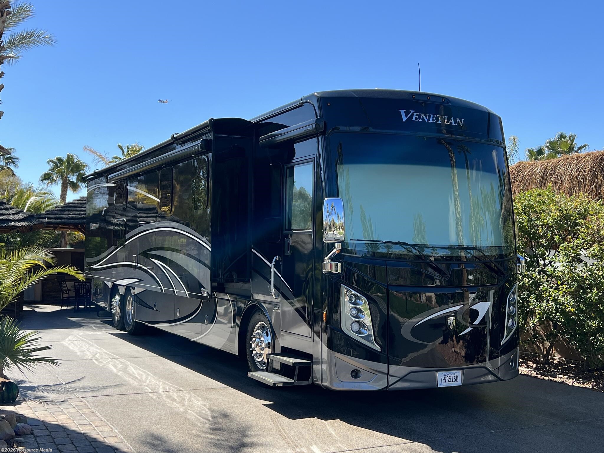 Used 2022 Thor Motor Coach Venetian B42 - Bunkhouse available in Queen Creek, Arizona