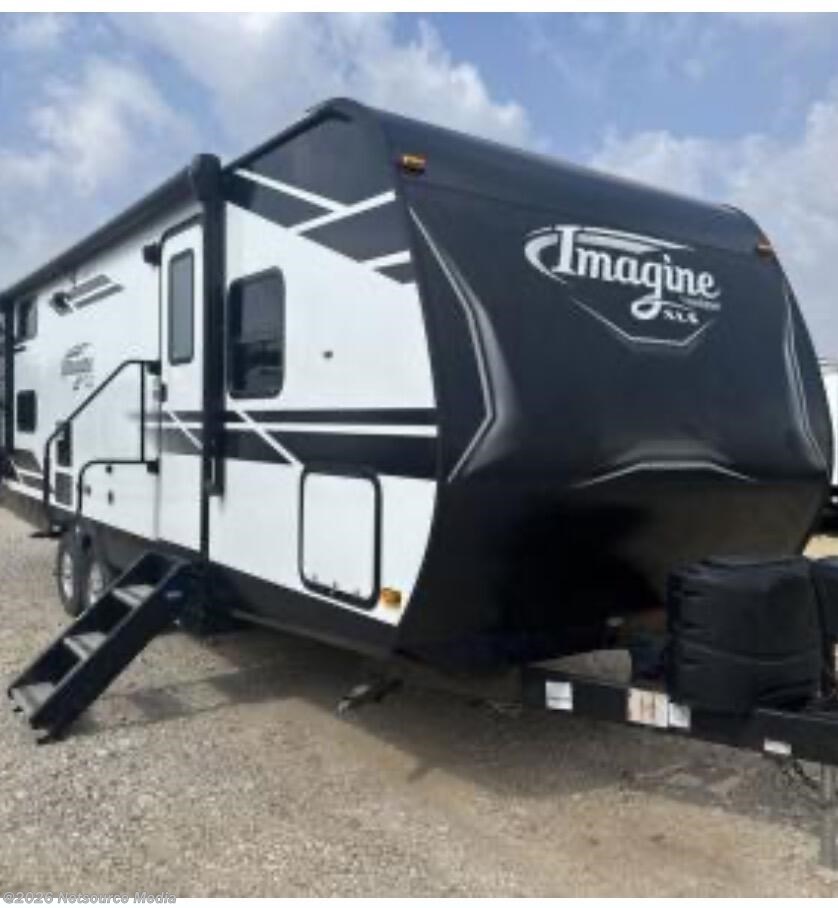 Used 2020 Grand Design Imagine XLS Sleeps 4-6, bump out kitchen, shower bathroom available in Stephens City, Virginia