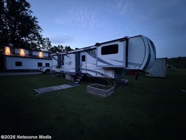 Used 2019 Highland Ridge Open Range 376FBH available in Knoxville, Tennessee