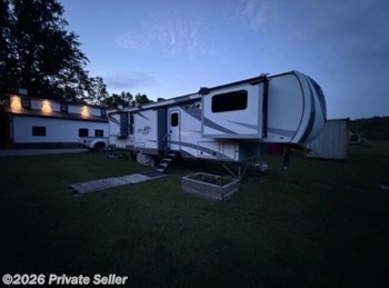 Used 2019 Highland Ridge Open Range 376FBH available in Knoxville, Tennessee