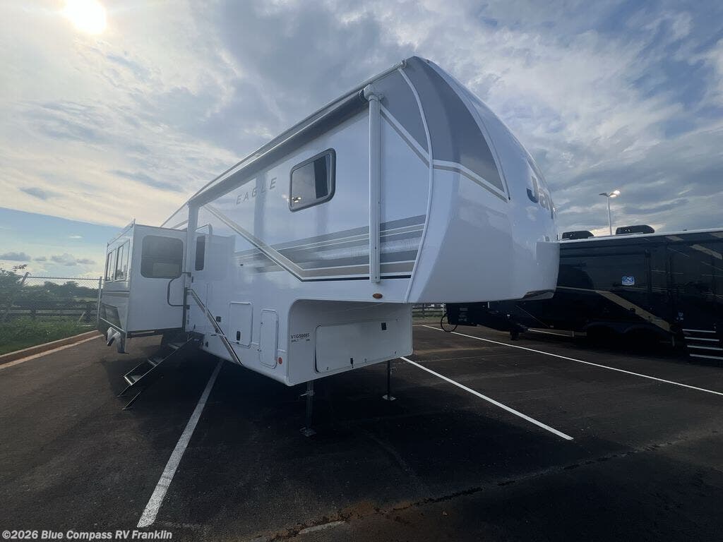 New 2027 Jayco Eagle SLE 30RLT available in Franklin, Kentucky