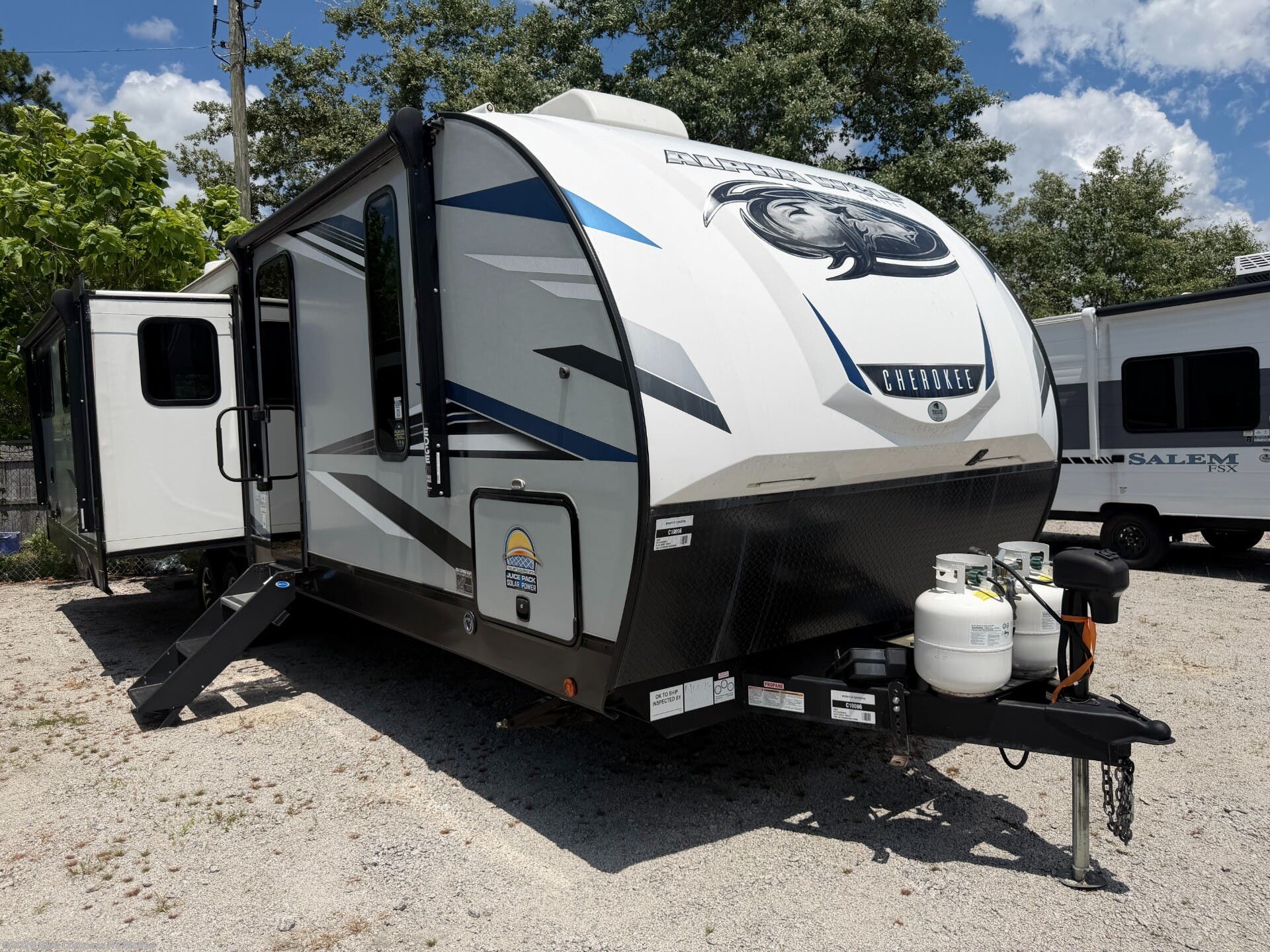 Used 2022 Forest River Cherokee Alpha Wolf 26RL-L available in Mcbee, South Carolina