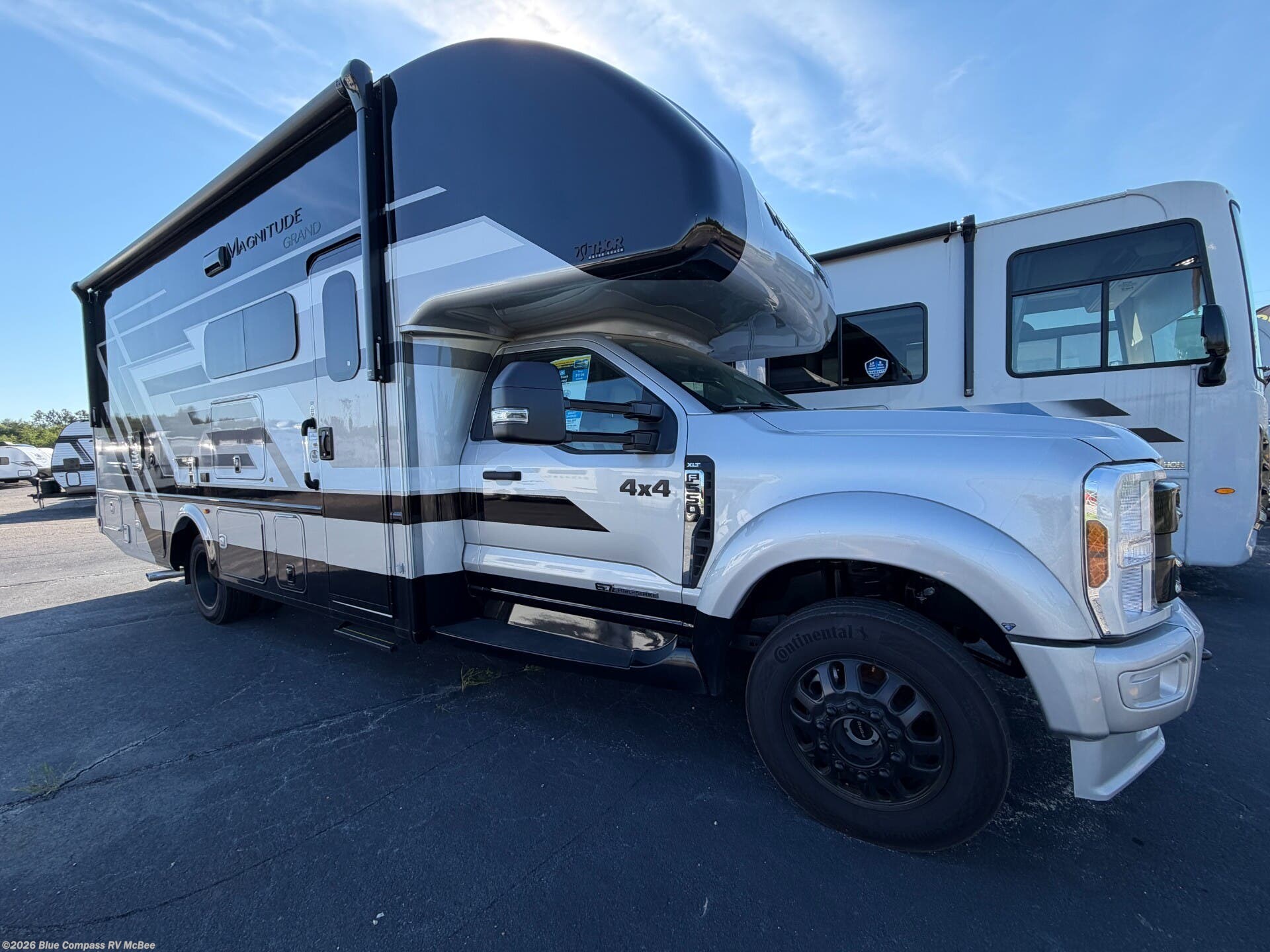 New 2026 Thor Motor Coach Magnitude Grand S29 available in Mcbee, South Carolina